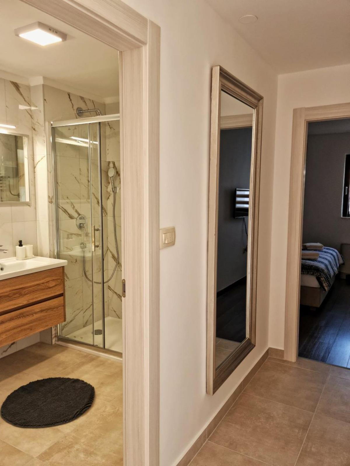 Apartmani Nika 1 Rijeka Exterior foto
